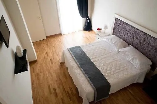 Çiftlik konaklama Agriturismo Panorama Castelnuovo del Garda İtalya